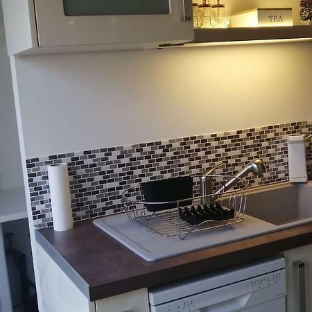 Maison F2, Neuve Au Calme Avec Jardinet La Crau Εξωτερικό φωτογραφία