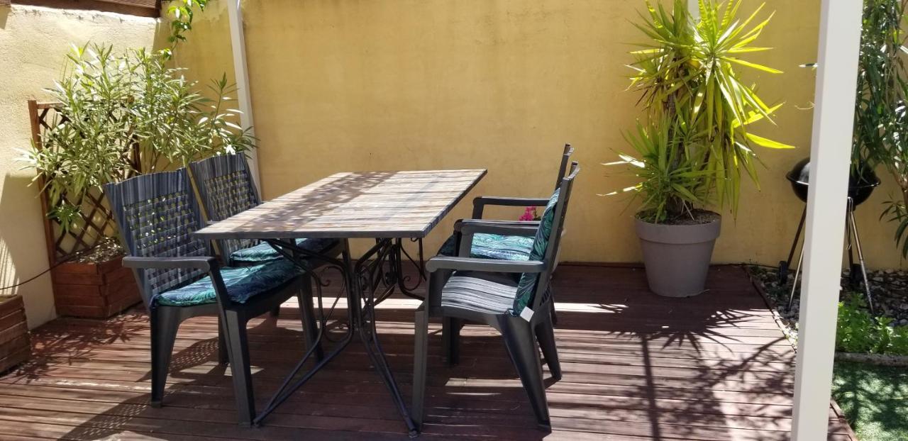 Maison F2, Neuve Au Calme Avec Jardinet La Crau Εξωτερικό φωτογραφία