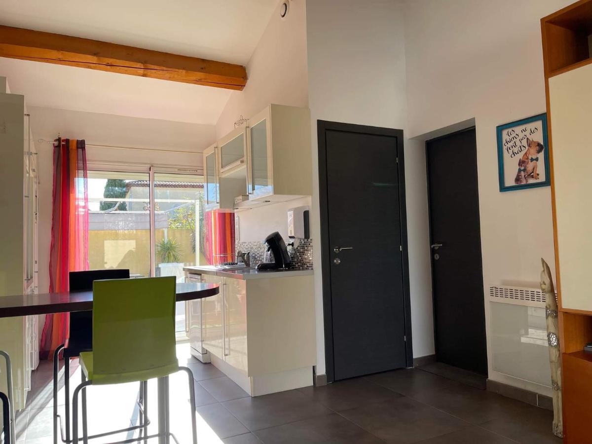 Maison F2, Neuve Au Calme Avec Jardinet La Crau Εξωτερικό φωτογραφία