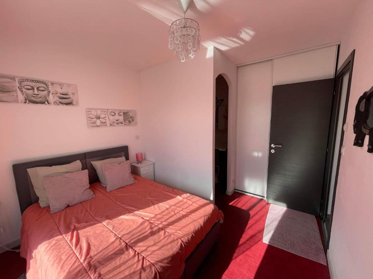 Maison F2, Neuve Au Calme Avec Jardinet La Crau Εξωτερικό φωτογραφία