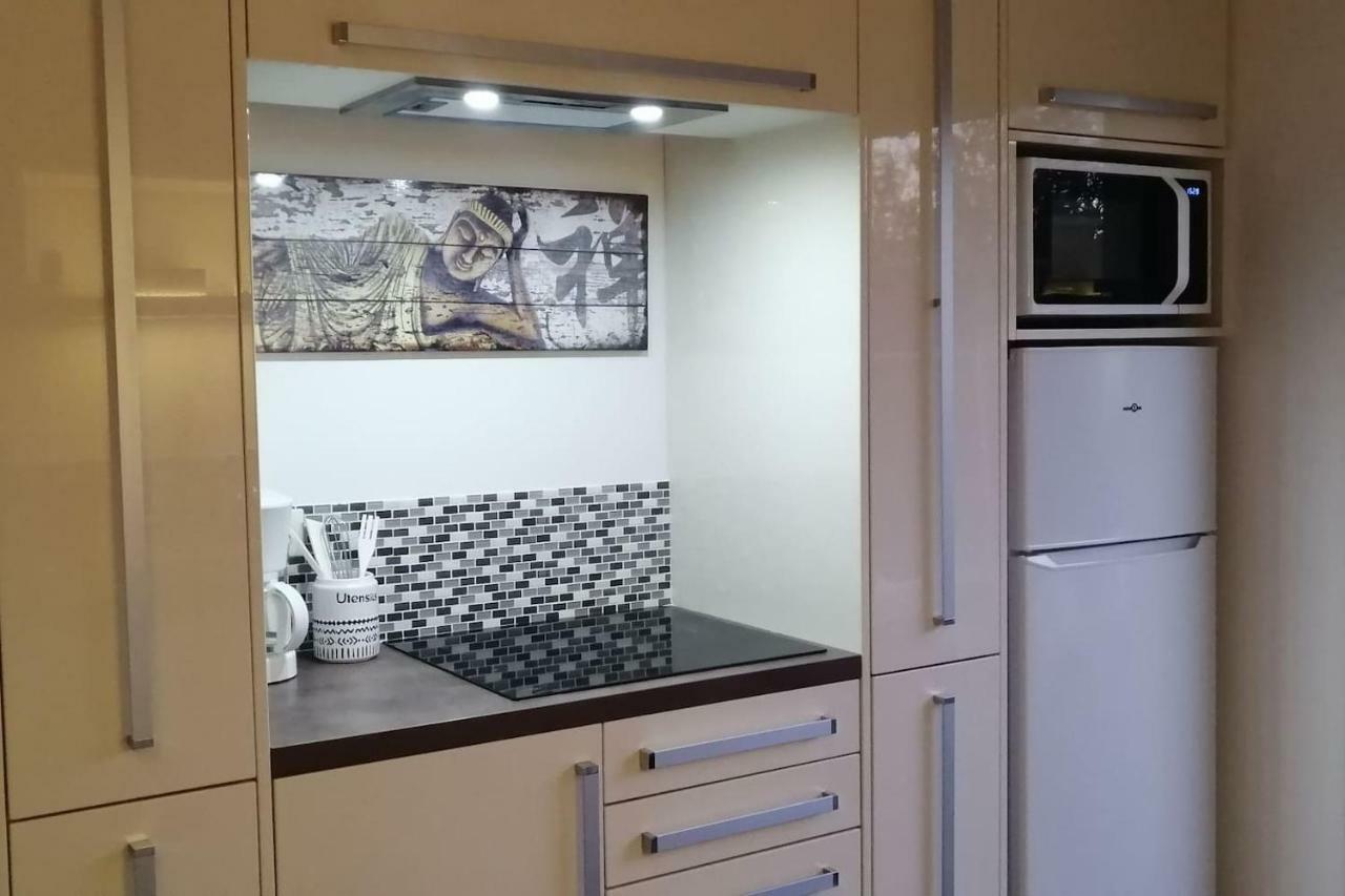 Maison F2, Neuve Au Calme Avec Jardinet La Crau Εξωτερικό φωτογραφία